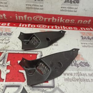 PLASTICO INTERIOR TAPA DEPOSITO DERECHA