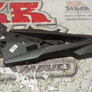 EMBELLECEDOR IZQUIERDO