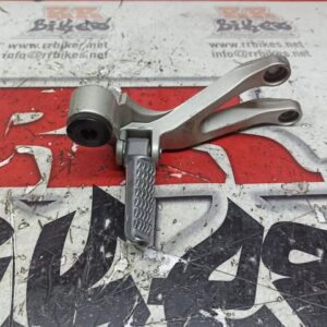 ESTRIBERA TRASERA DERECHA