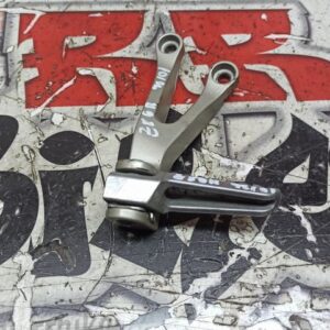 ESTRIBERA TRASERA IZQUIERDA