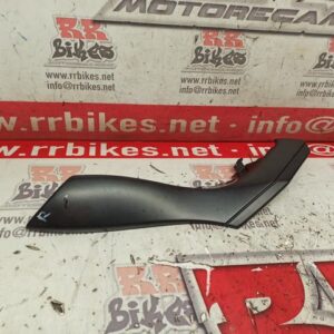 PLASTICO ASIENTO DERECHO