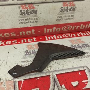 PLASTICO CUBRE CHASIS IZQUIERDO