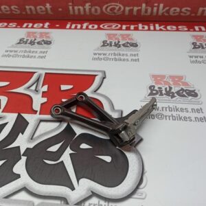 ESTRIBERA TRASERA IZQUIERDA