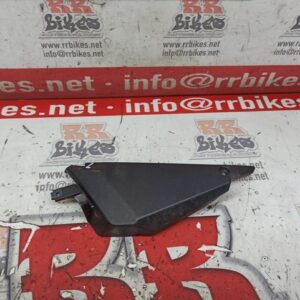 PLASTICO SUBCHASIS IZQUIERDO