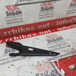 PLASTICO SUBCHASIS IZQUIERDO