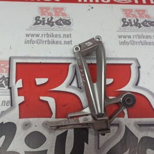 ESTRIBERA TRASERA DERECHA