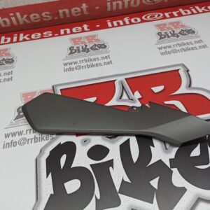 PLASTICO BAJO DEPOSITO IZQUIERDO