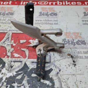 ESTRIBERA DELANTERA DERECHA HONDA NX500 2024