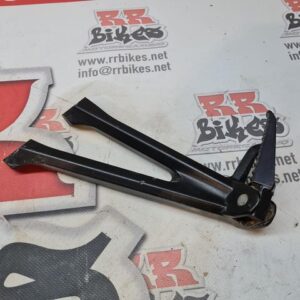 ESTRIBERA TRASERA IZQUIERDA SUZUKI GSXR600 2014