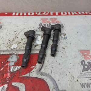 PIPAS BUJIAS TRIUMPH STREET TRIPLE 660S 2019