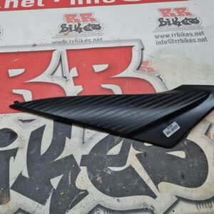 PLASTICO BAJO ASIENTO IZQUIERDO SUZUKI GSXR600 2014