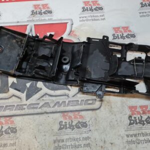 PLASTICO SUBCHASIS SUZUKI GSXR600 2014