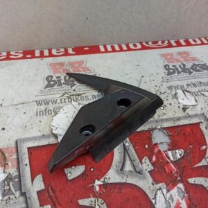 SOPORTE GUARDABARROS IZQUIERDO TRIUMPH STREET TRIPLE 660S 2019