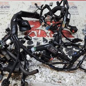 INSTALACION ELECTRICA KAWASAKI Z1000R 2019