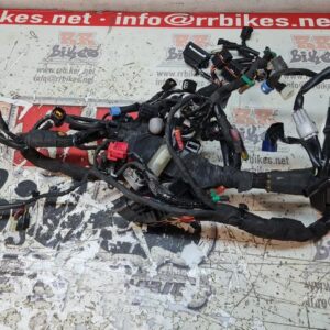 INSTALACION ELECTRICA SUZUKI GSXS1000 2022