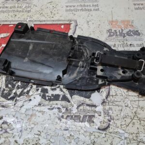 PLASTICO SUBCHASIS SUZUKI GSXS1000 2022