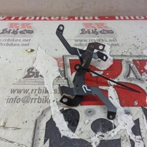 SOPORTE DERECHO HONDA CB750 HORNET 2022