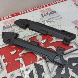 TAPA SOPORTA MALETA LATERAL SUZUKI VSTROM 1050 XT 2022