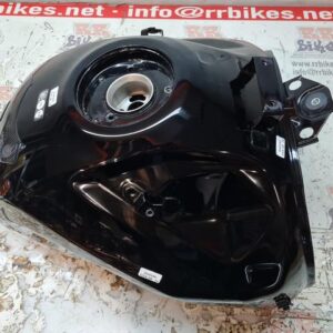 DEPOSITO SUZUKI GSX8R 2024
