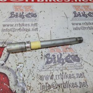 EJE DELANTERO SUZUKI GSX8R 2024