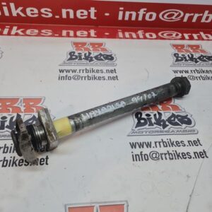 EJE TRASERO SUZUKI HAYABUSA GSXR1300 2004