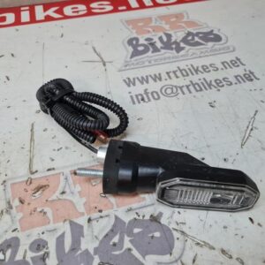 INTERMITENTE TRASERO DERECHO SUZUKI GSX8R 2024